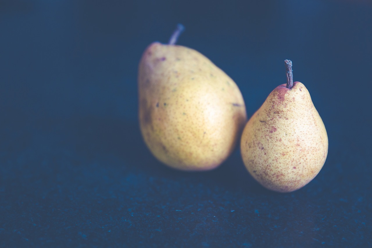 pears fruit juicy free photo
