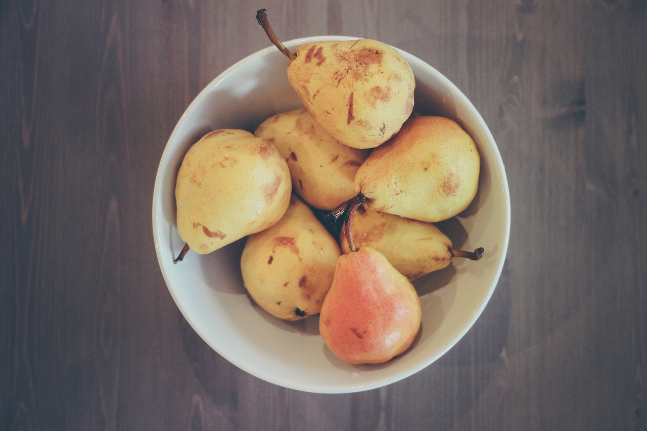 pears fruits bowl free photo