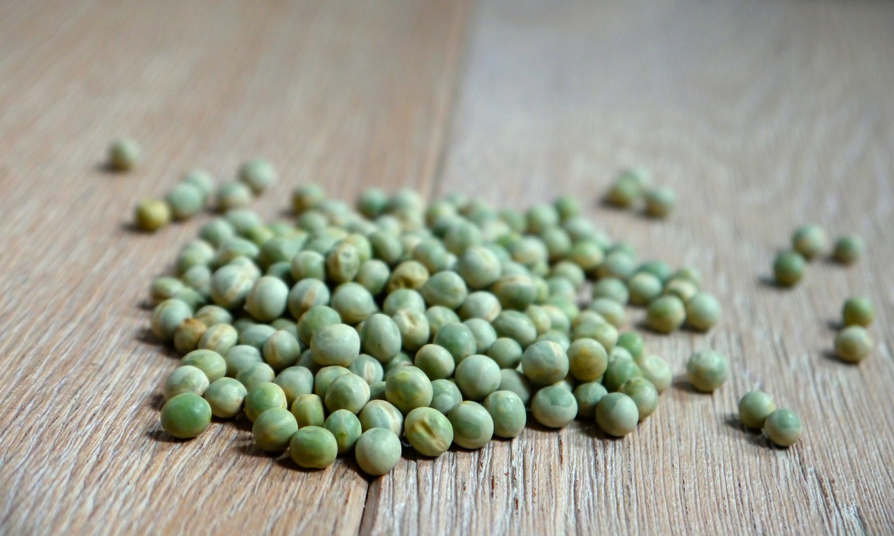 peas dried eat free photo
