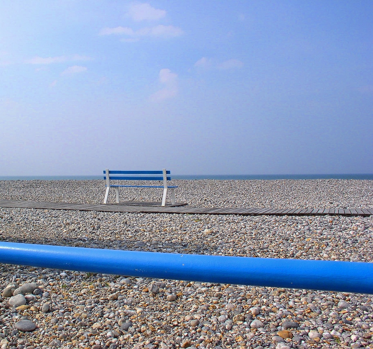 pebble blue lines bench free photo
