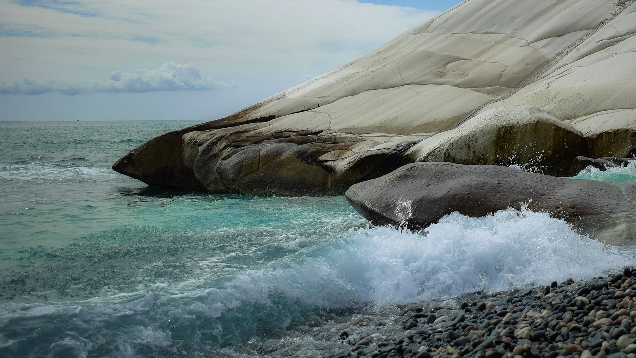 pebble beach nature sea free photo