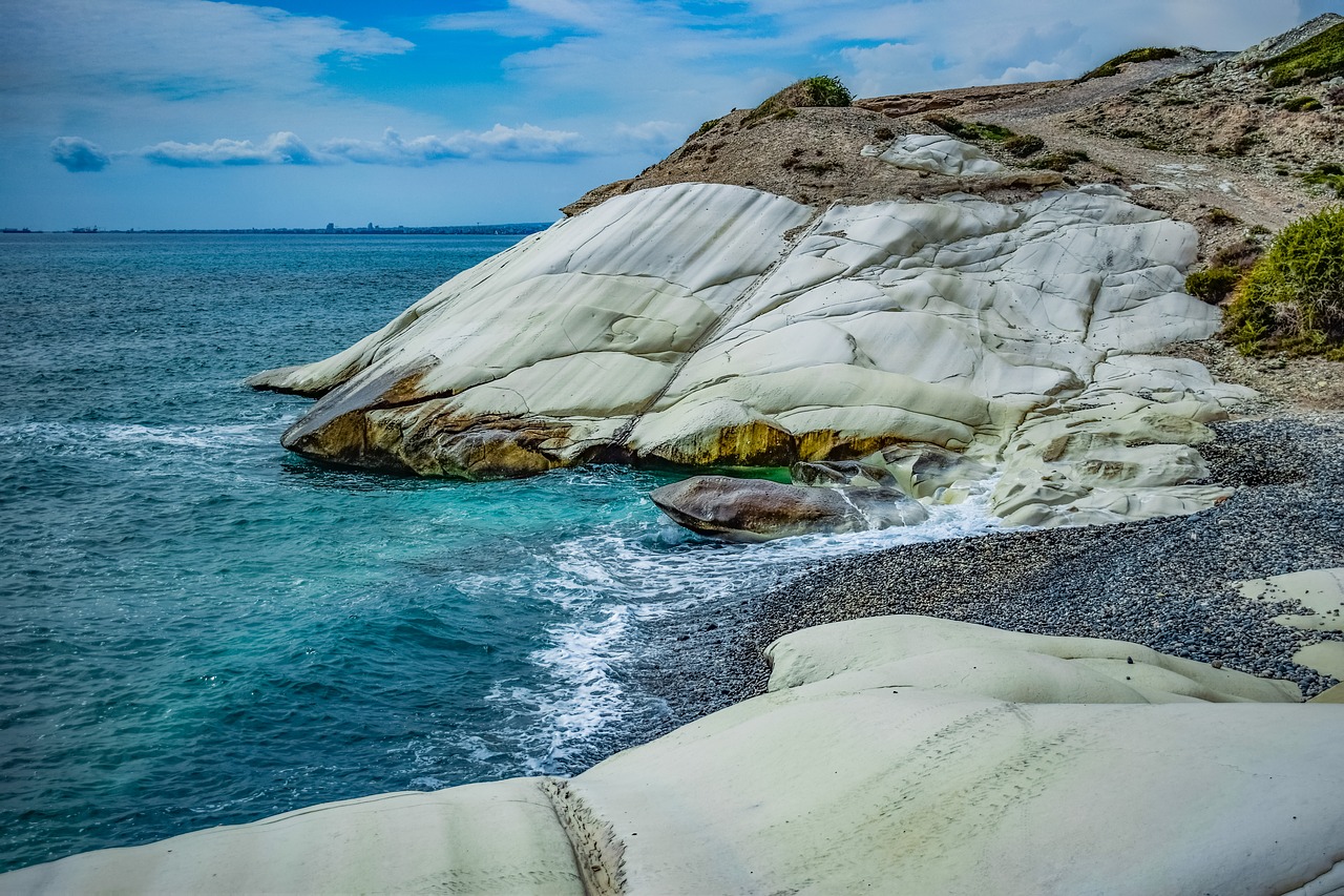 pebble beach  nature  sea free photo