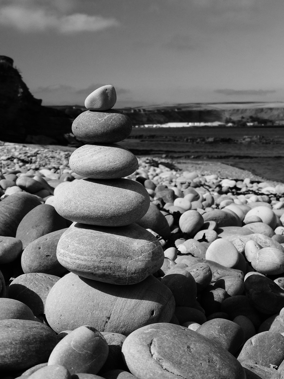 pebbles beach sea free photo