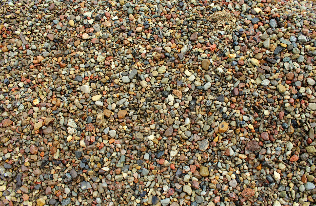 pebbles  minor  decking free photo
