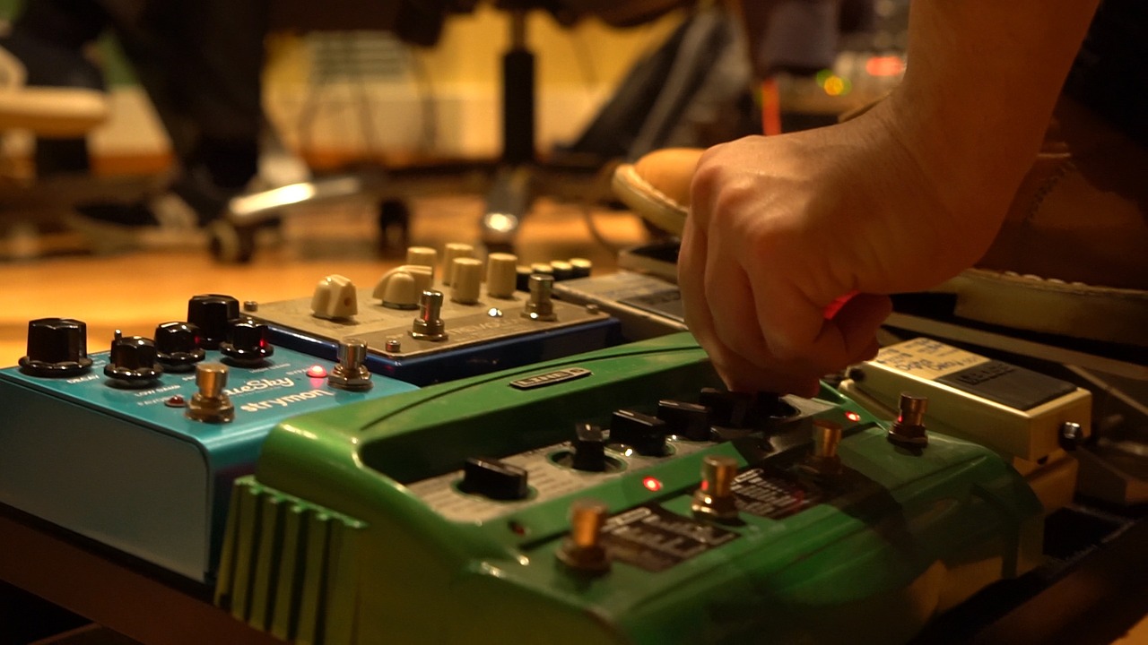 pedals guitar pedalboard free photo