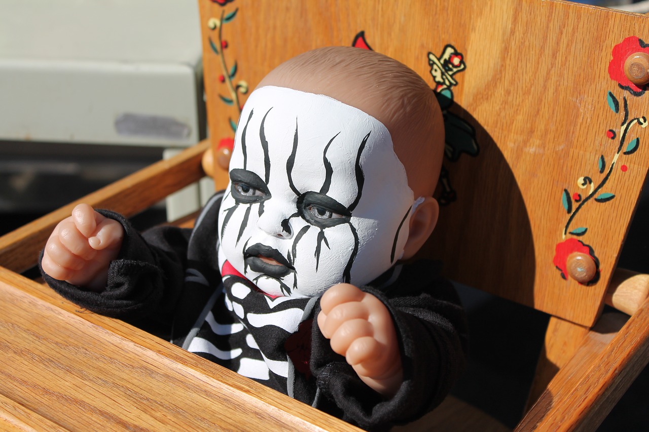 pediophobia halloween doll haunted doll free photo