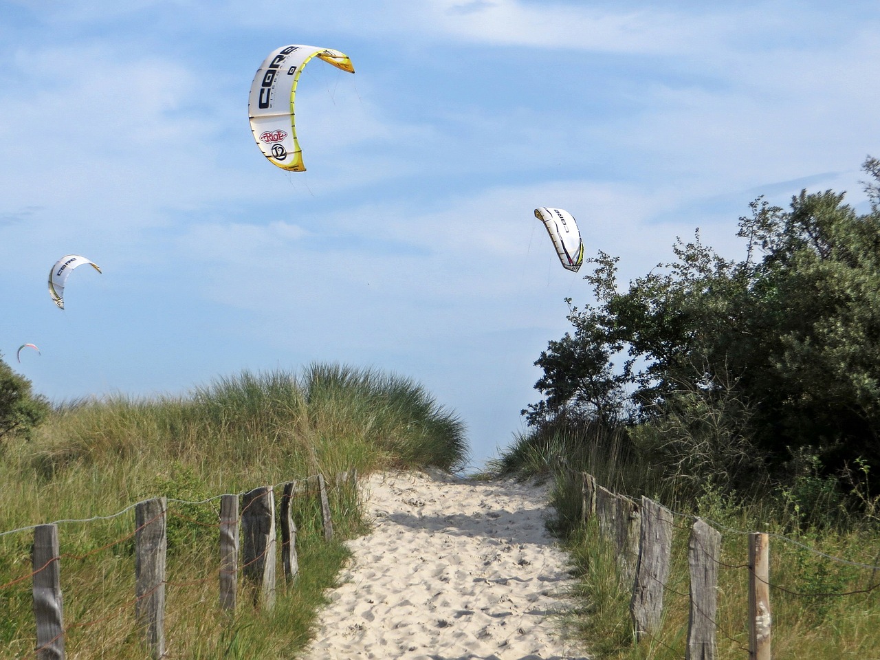 kitesurfer pelzerhaken beach free photo