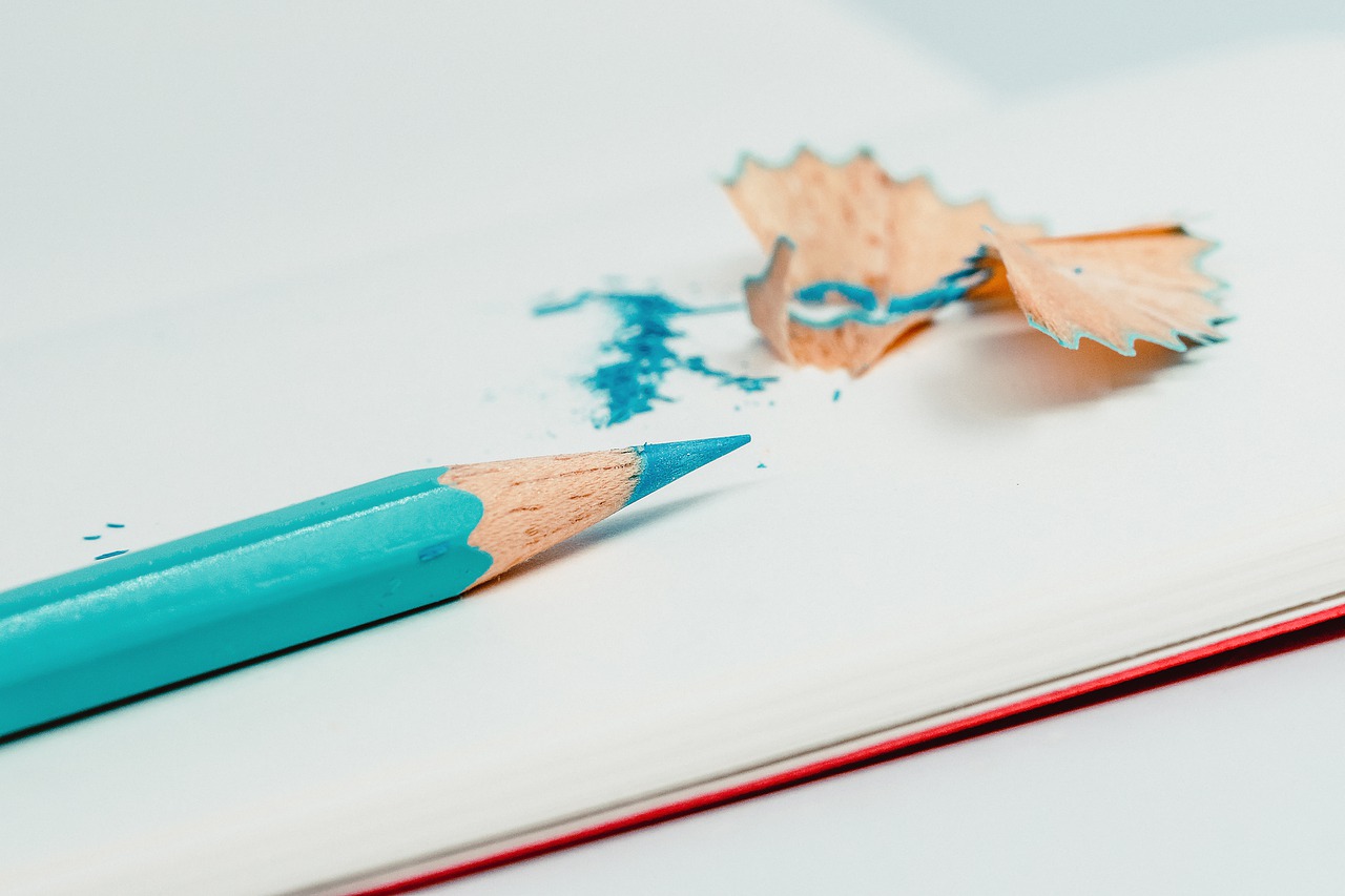 pencils  blue  colour pencils free photo