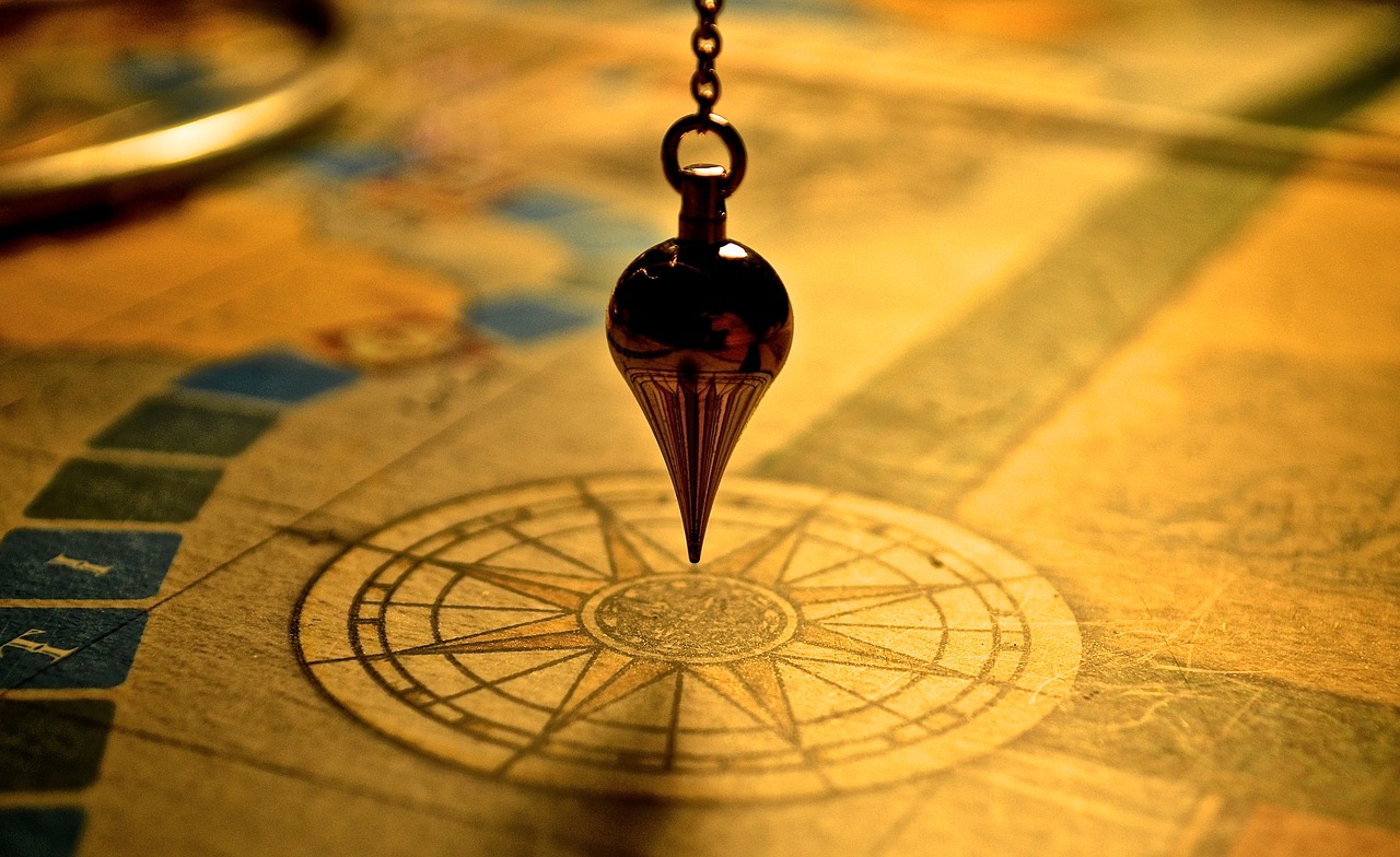 pendulum map compass free photo