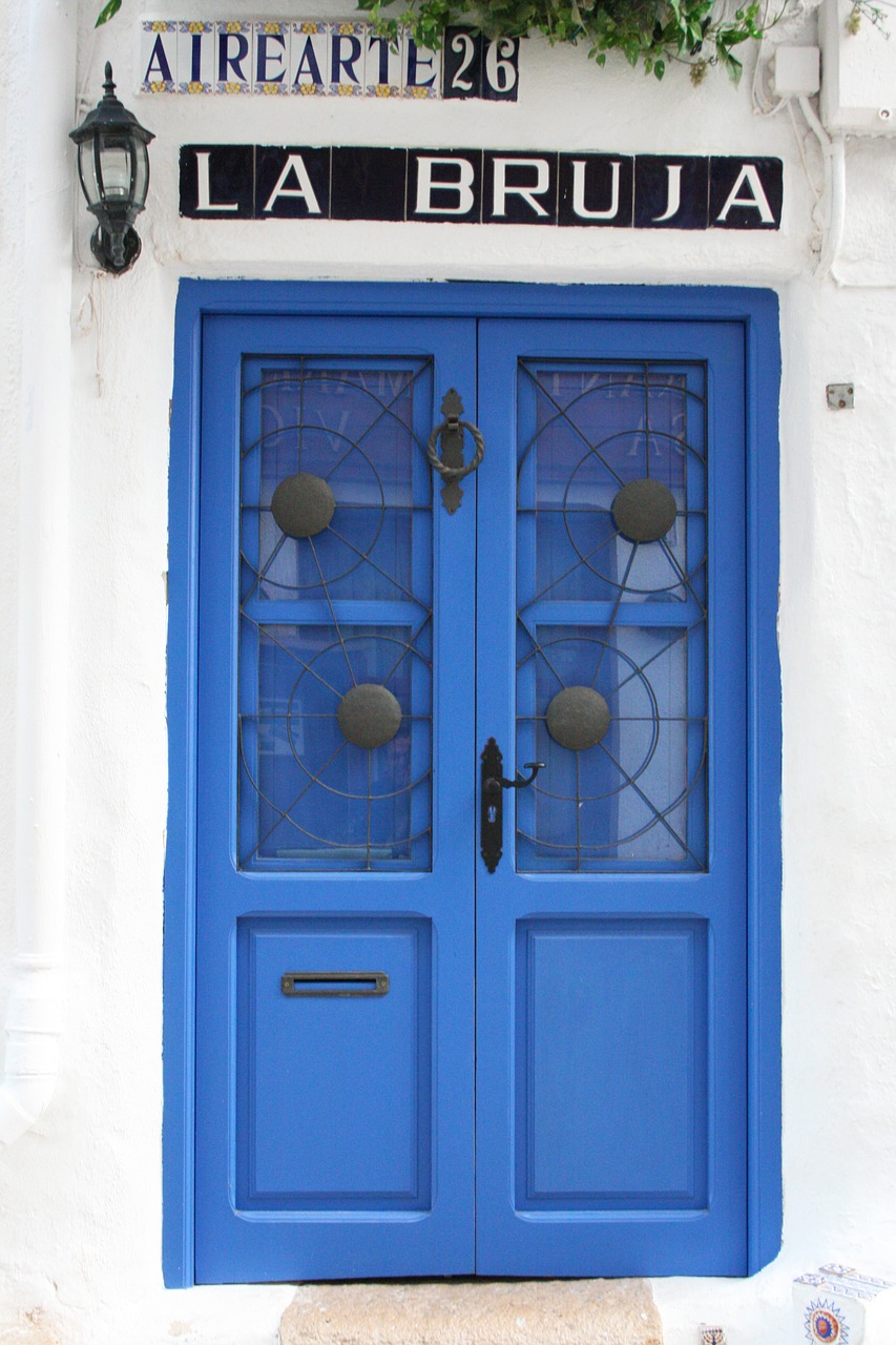 peñíscola door blue free photo