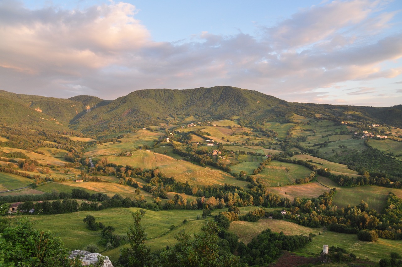 pennabilli valmarecchia landscape free photo