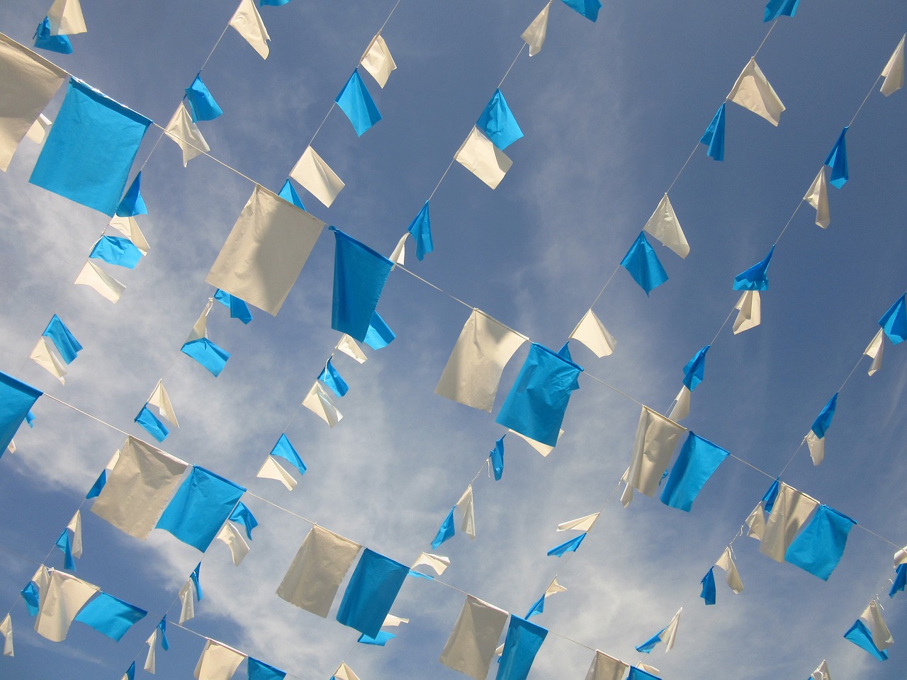 pennant garlands blue free photo