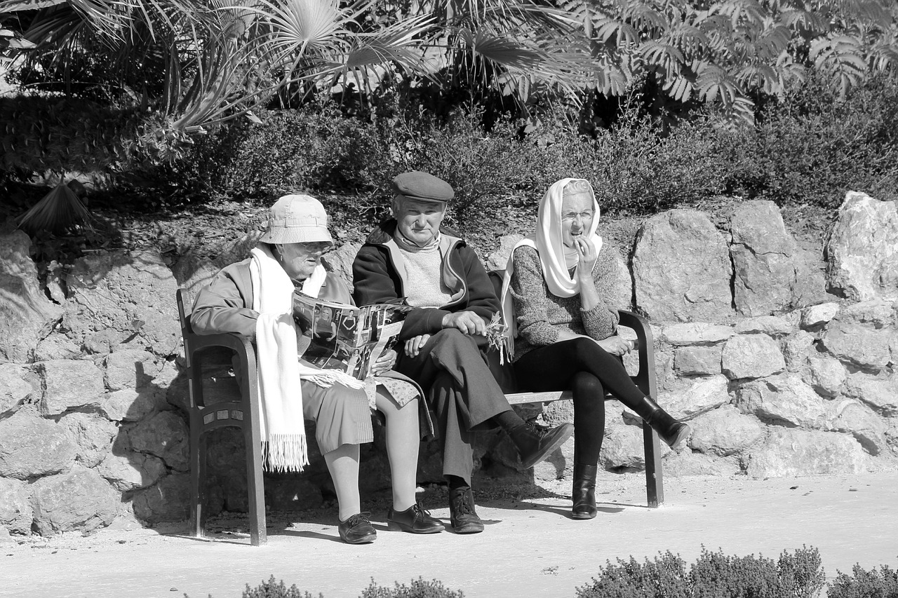 people bench watch free photo