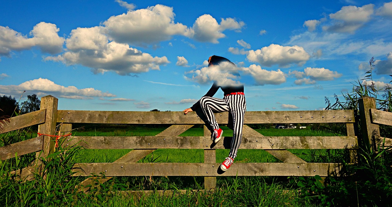 people woman sitting free photo