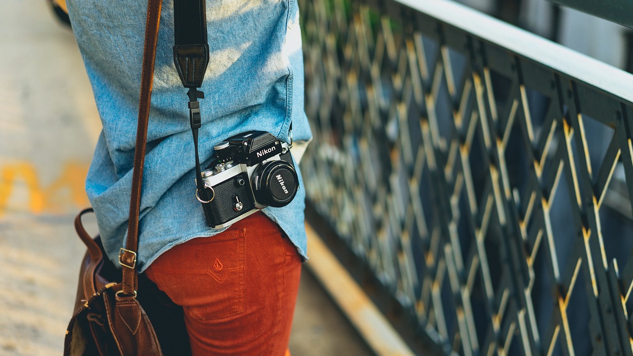 people camera bag free photo