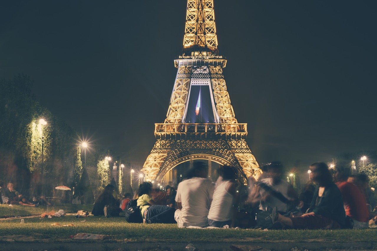 people eiffel tower free photo