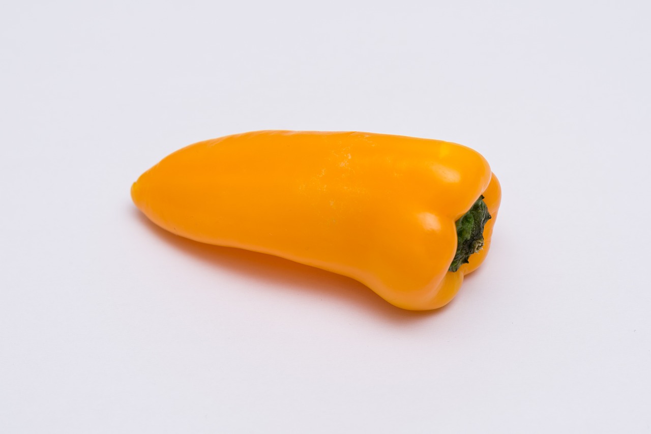 pepper vegetable yellow free photo