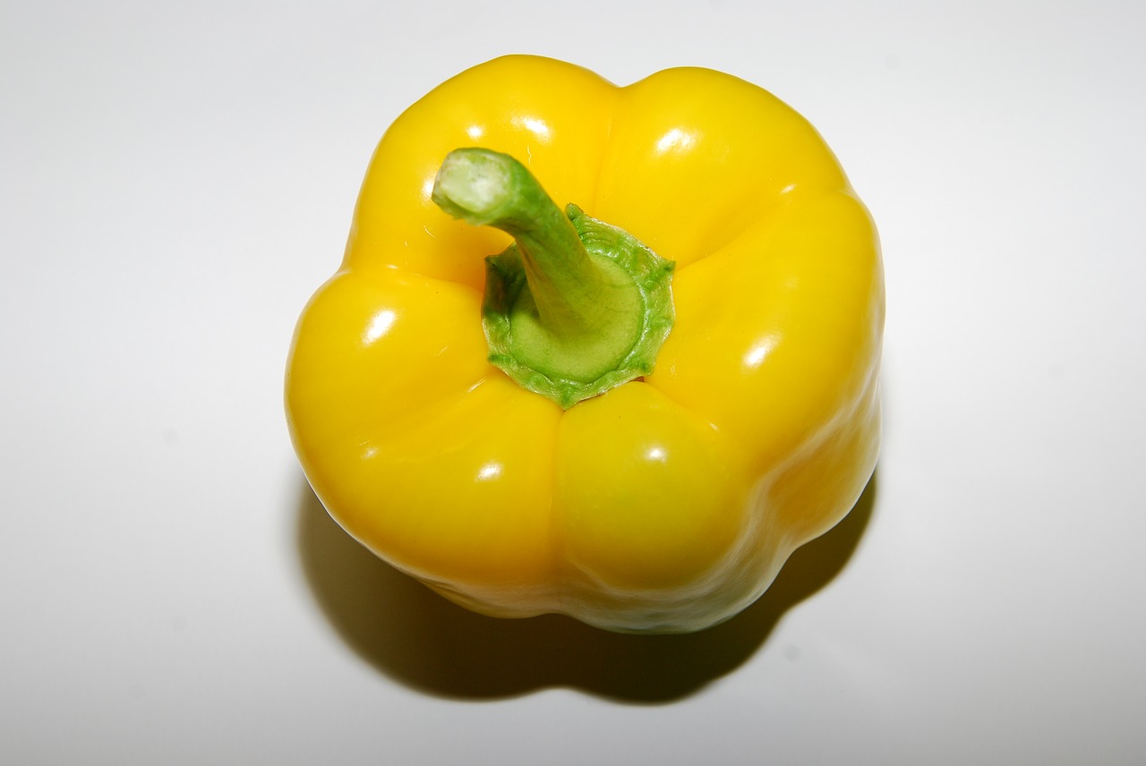 pepper  vegetables  yellow free photo