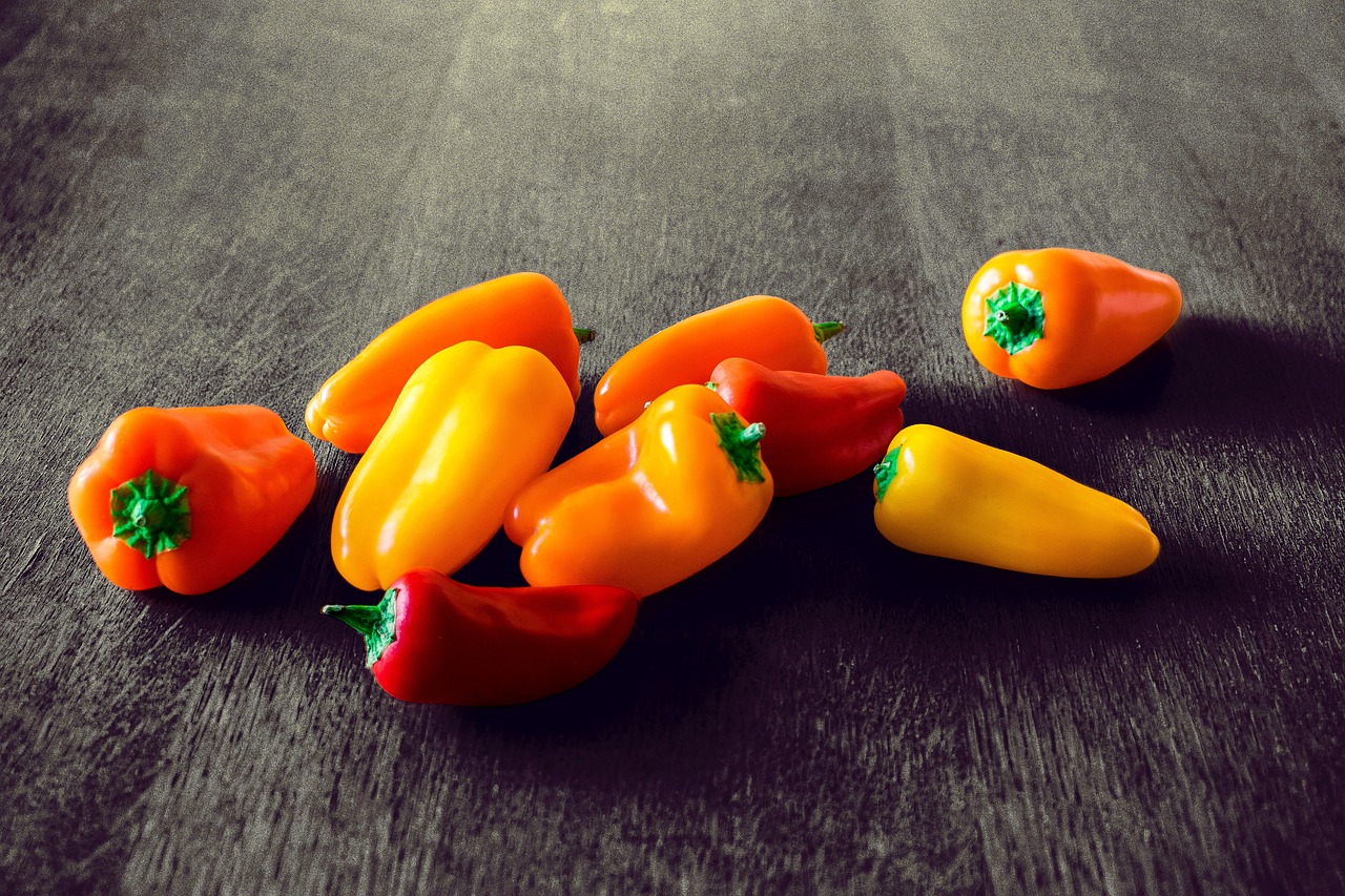 peppers vegetables red free photo
