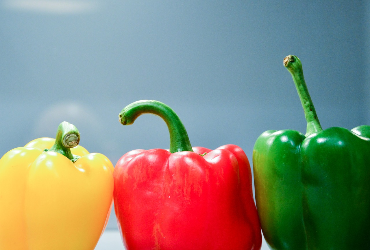 peppers vegetables food free photo