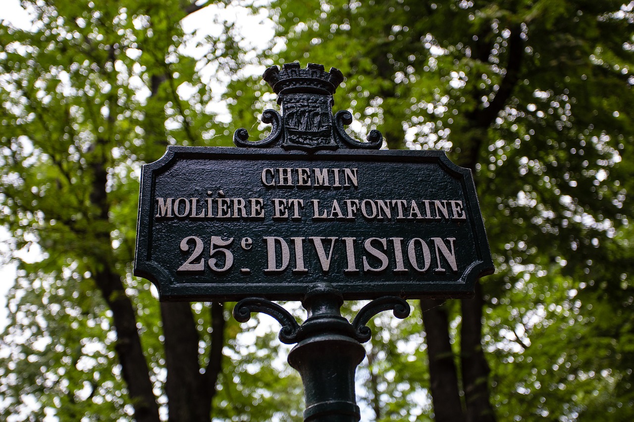 père-lachaise cemetery paris free photo