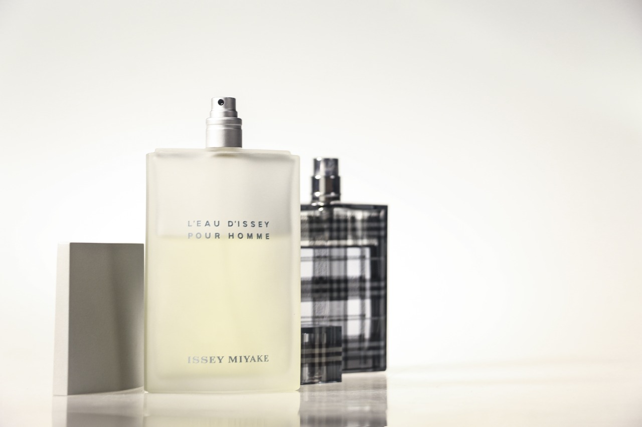 perfume still life burberry free photo