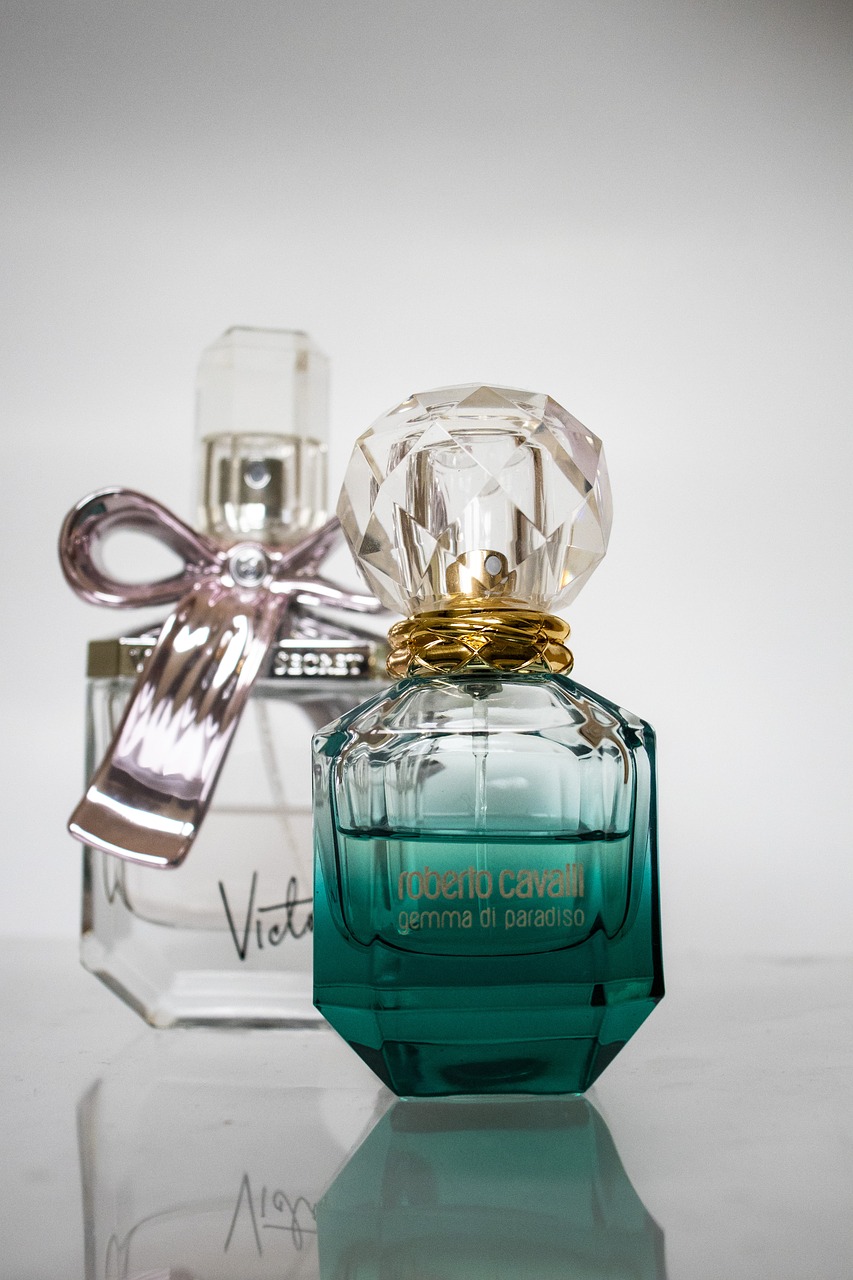 perfume  fragrant  fragrance free photo