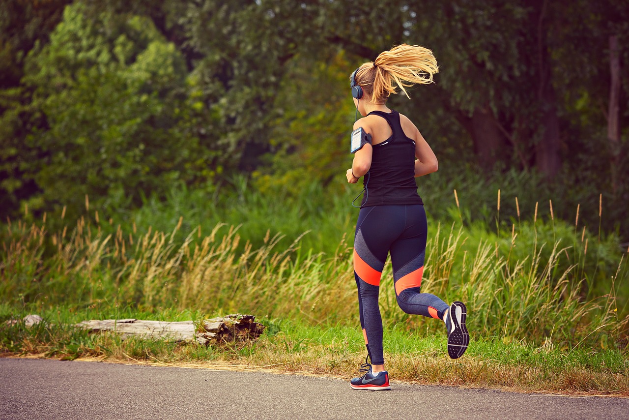 person  woman  running free photo