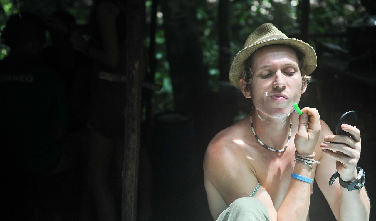 person man shaving free photo