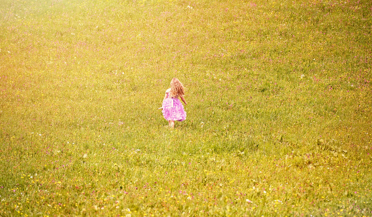 person human child free photo