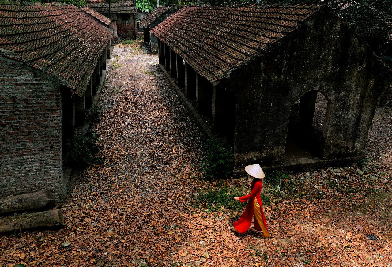 person woman walking free photo