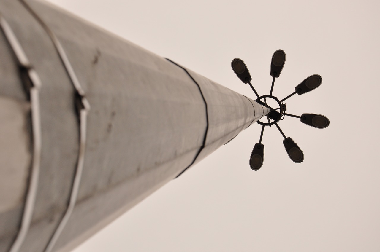 perspective  lights  lamp post free photo