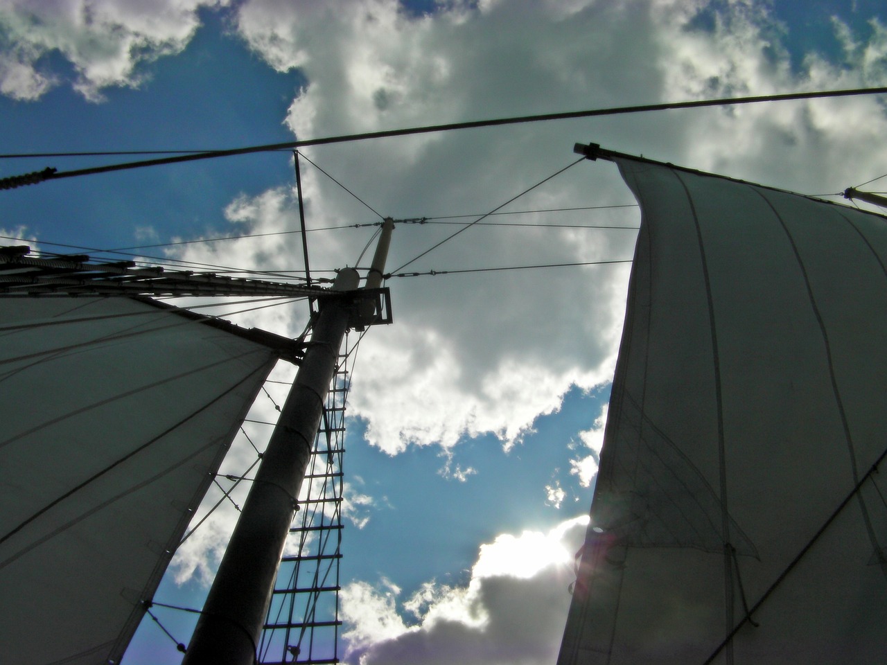 perspective blue clouds free photo