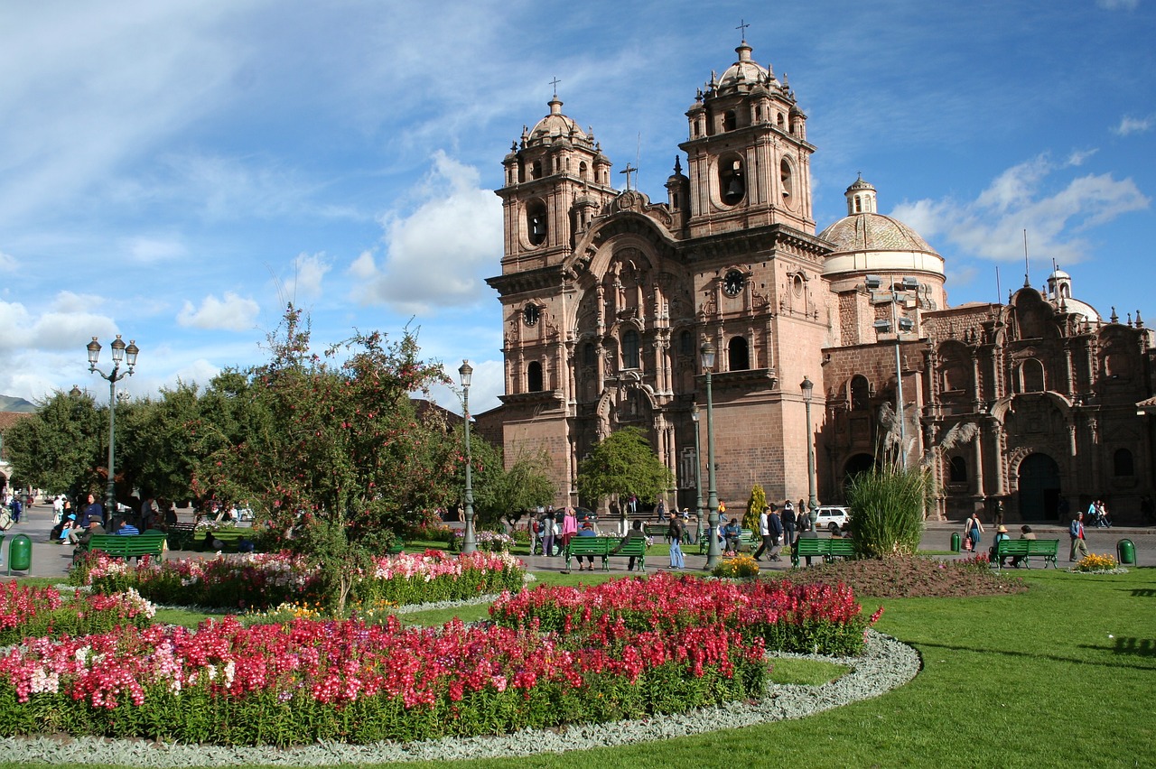 peru church gardens free photo