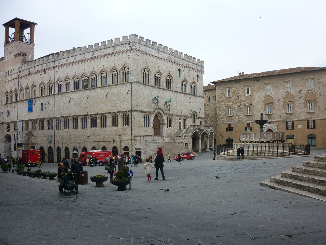 perugia umbria square partisans free photo