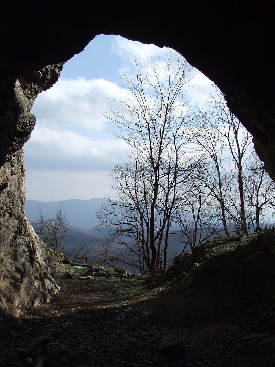 pes-stone cave karst free photo