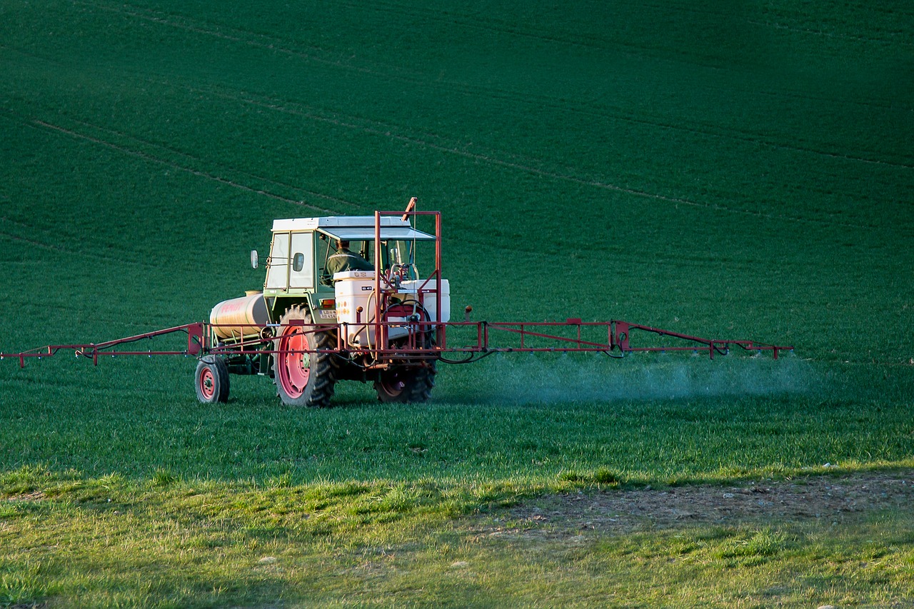Download free photo of broadleaf herbicide, glyphosate, plant protection, spray mist,  herbicides - from needpix.com