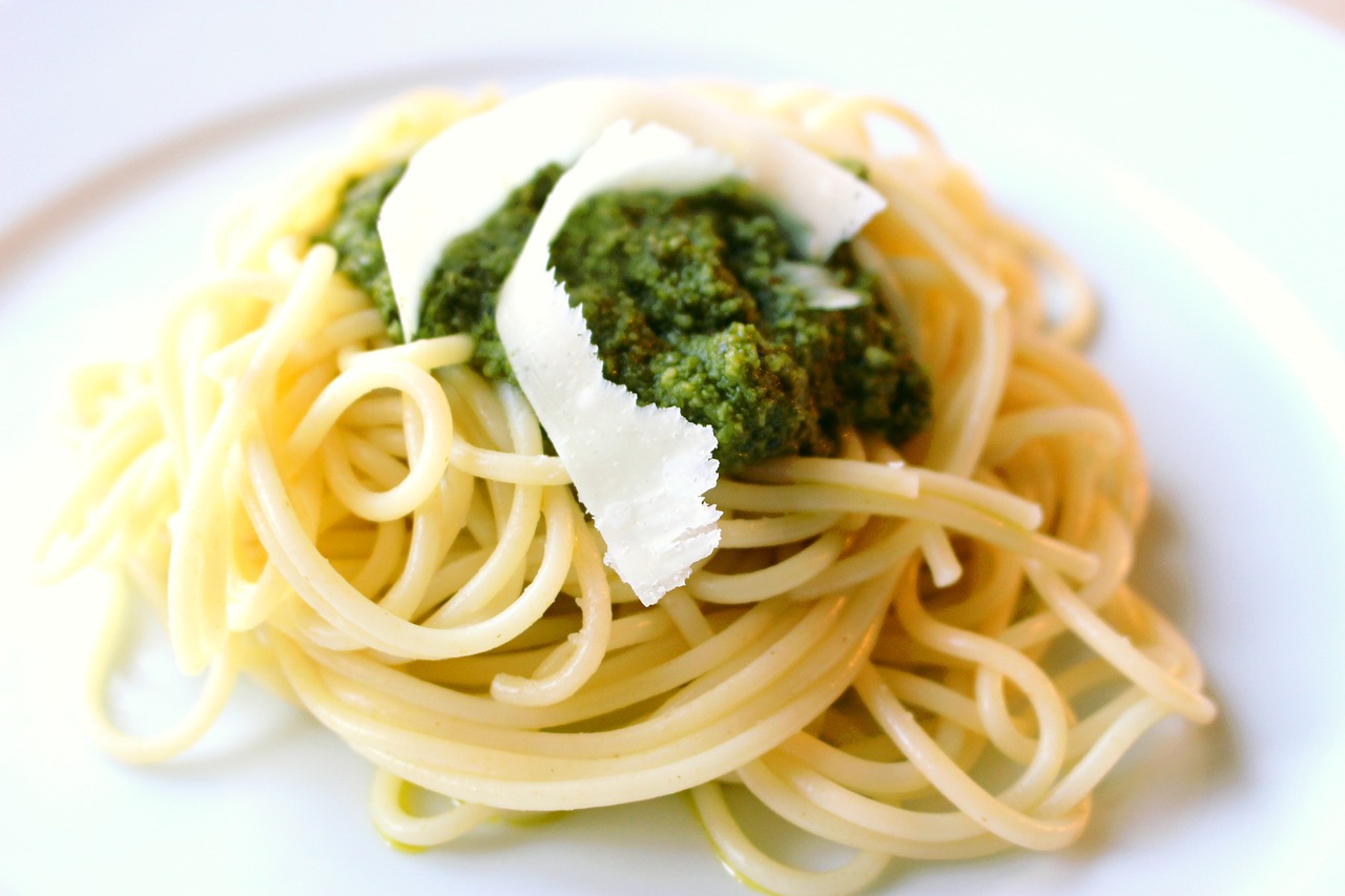 pesto pasta spaghetti free photo