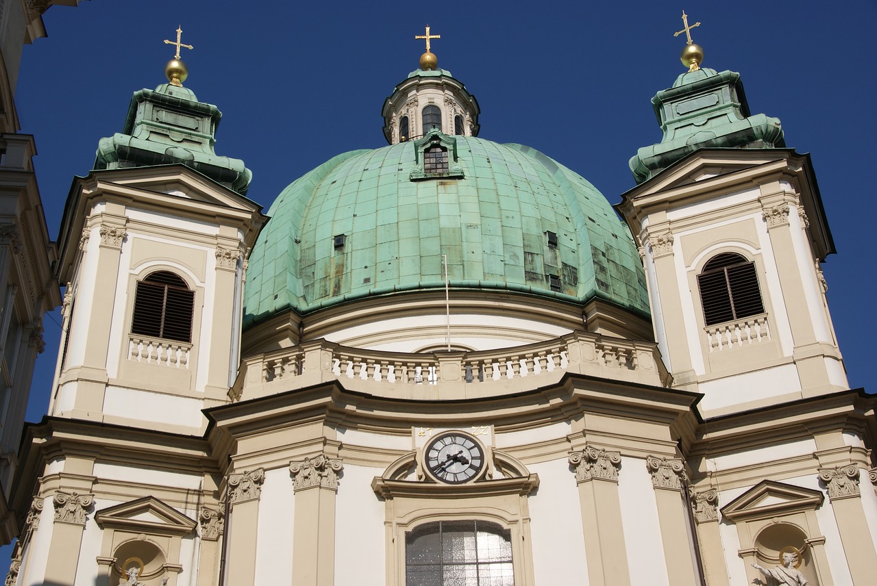 peterskirche vienna dome free photo