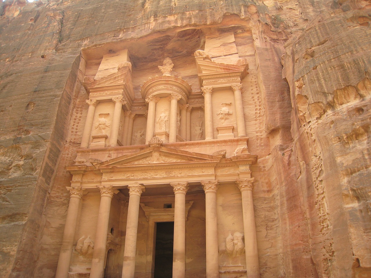 petra jordan carved wall free photo