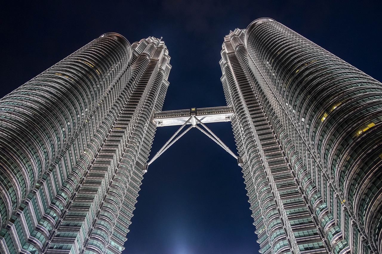 petronas tower malaysia skyscraper free photo