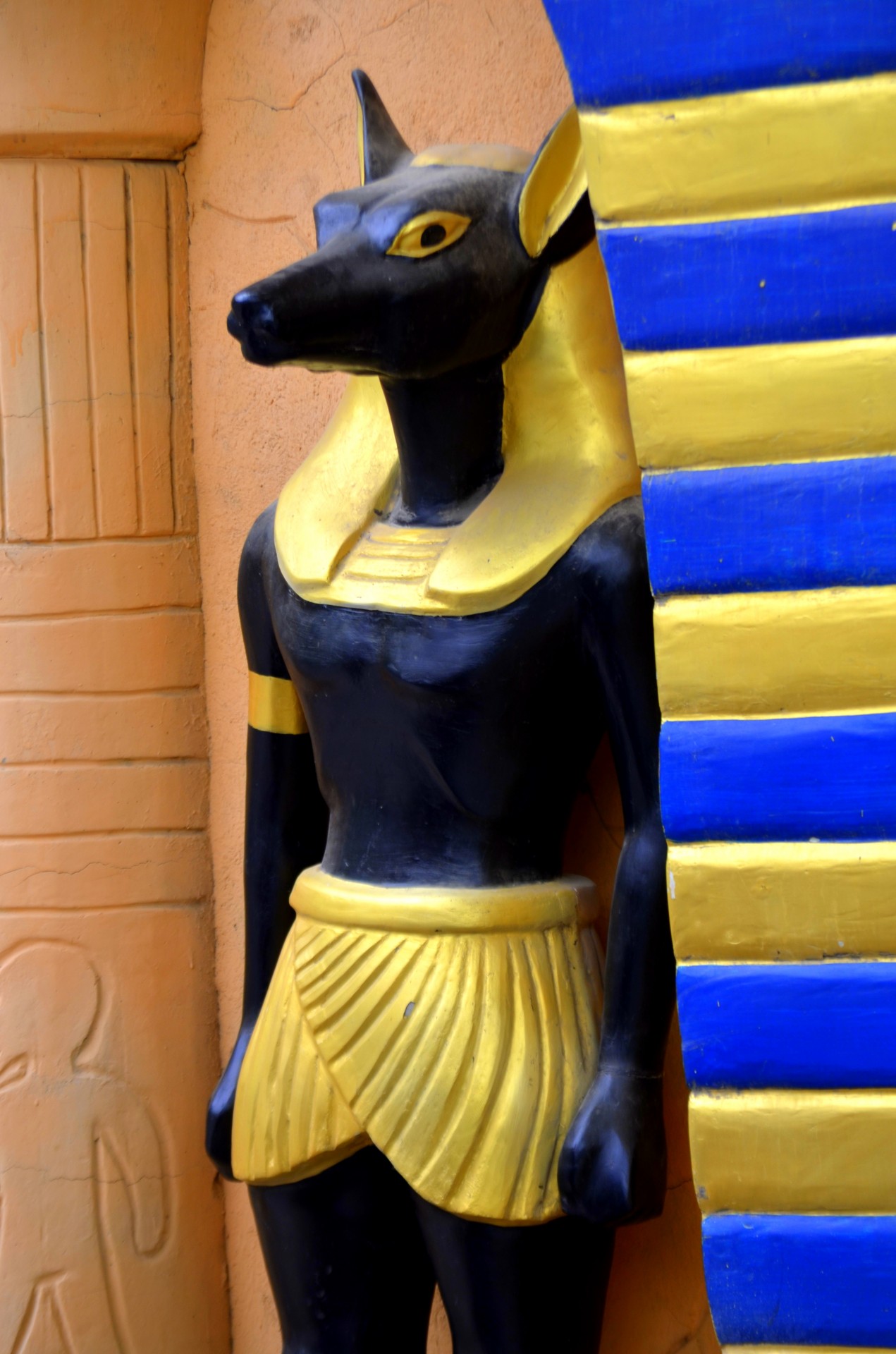 pharaoh statue guard guardian free photo