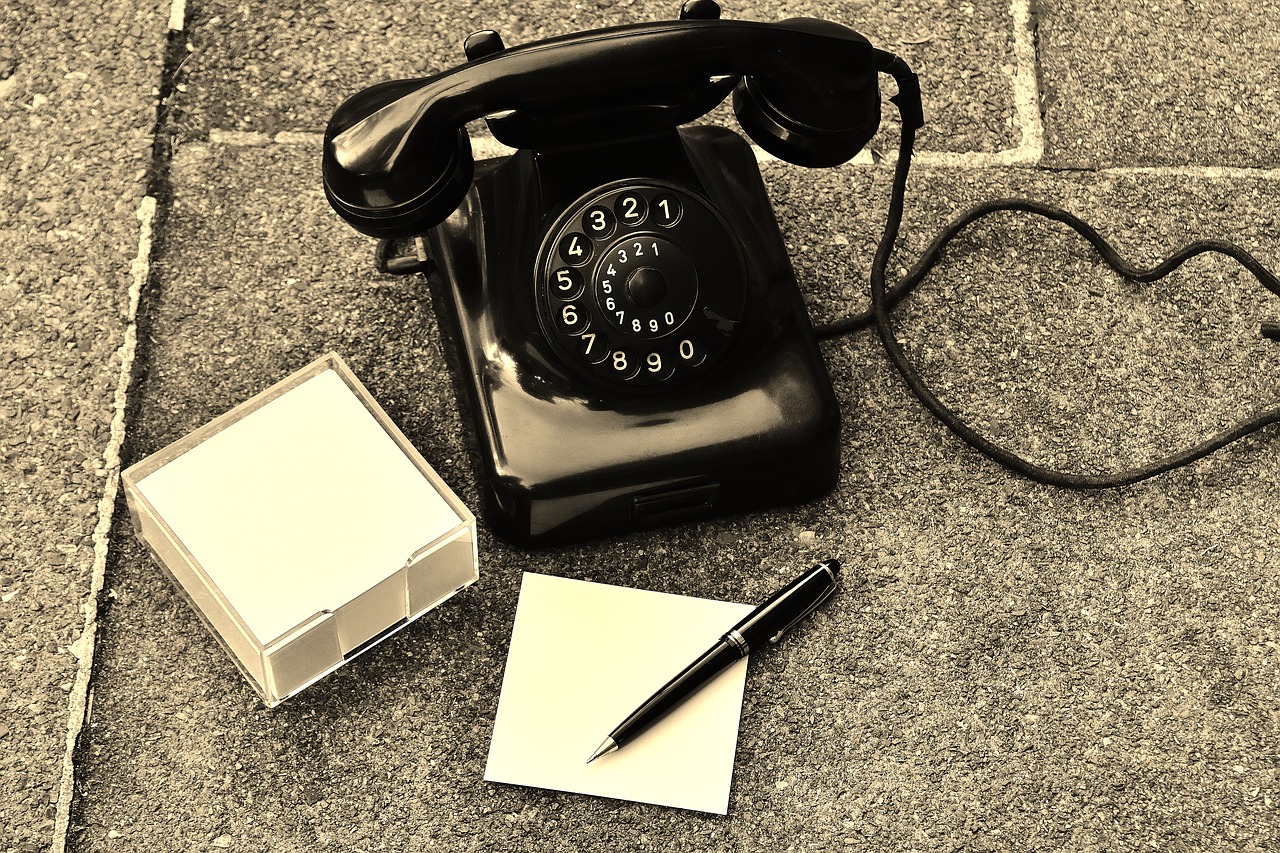 phone old year built 1955 free photo