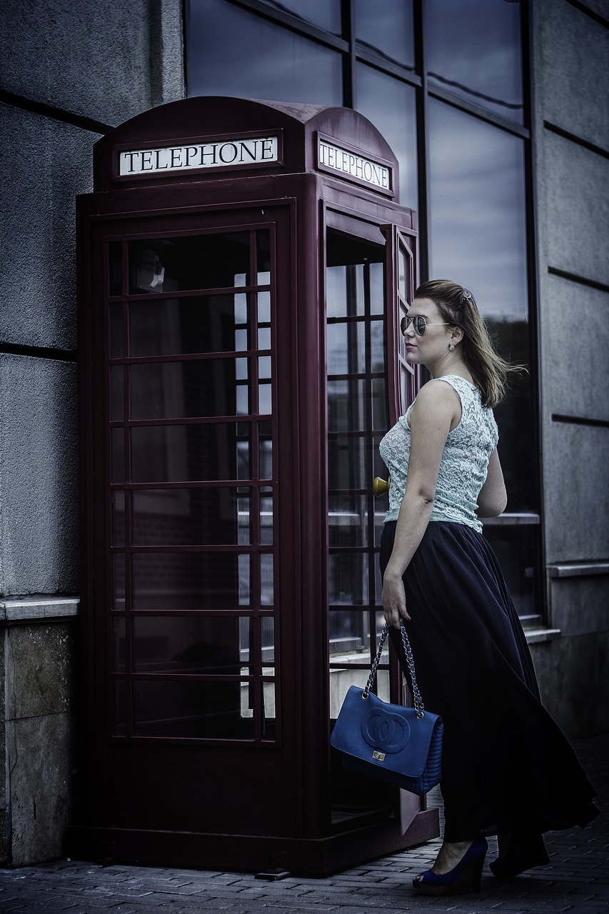 phone booth phone london free photo