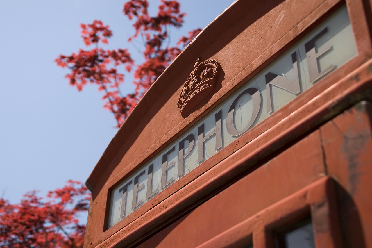phone box telephone booth england free photo