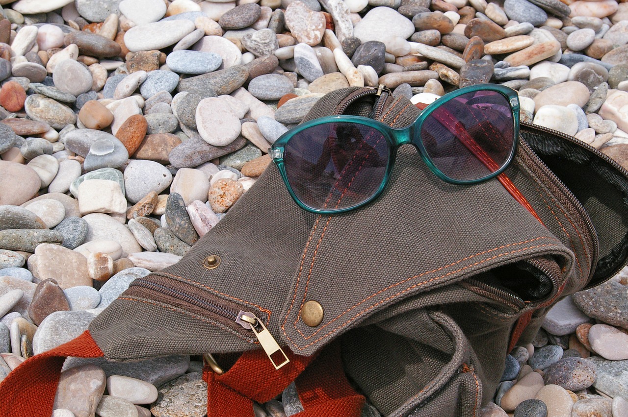 photo bag sunglasses holiday free photo