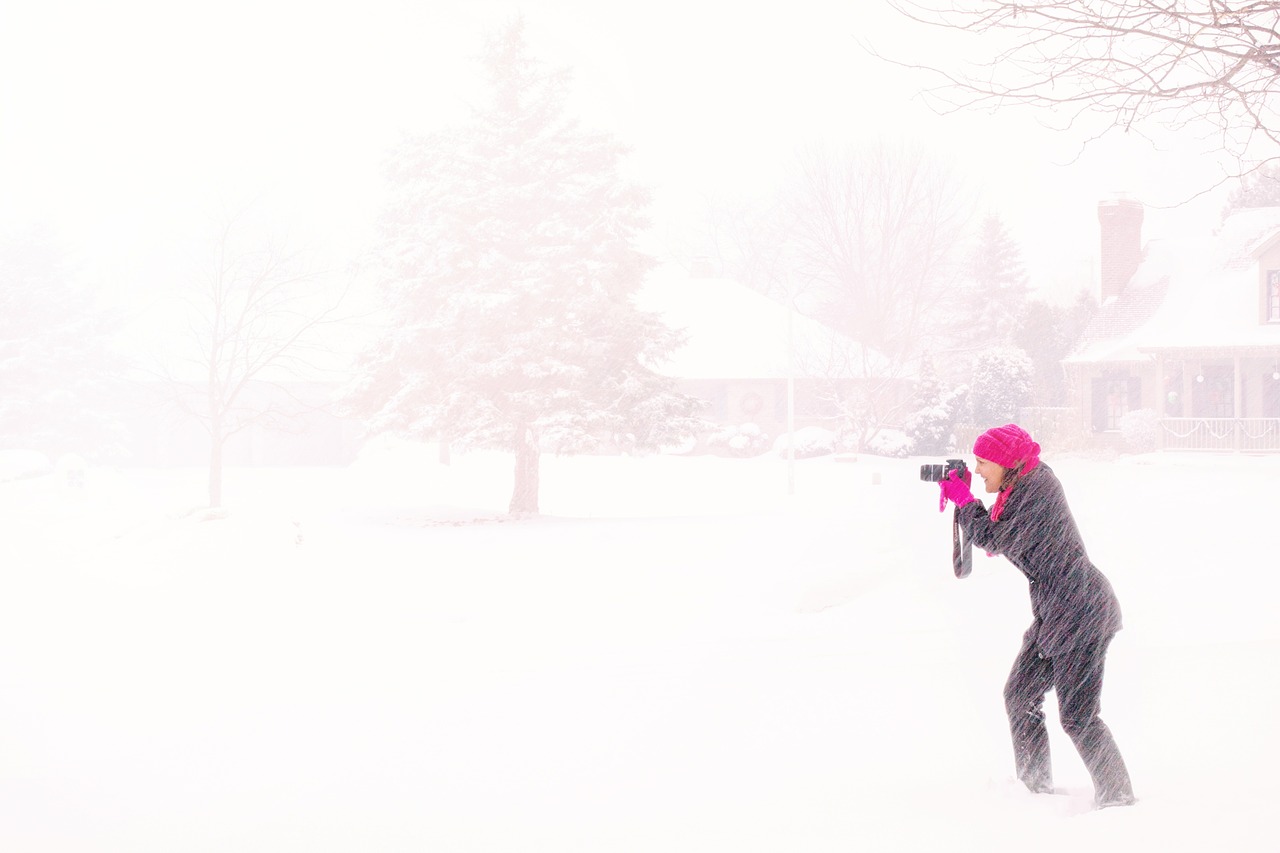 photographer snowstorm snow free photo