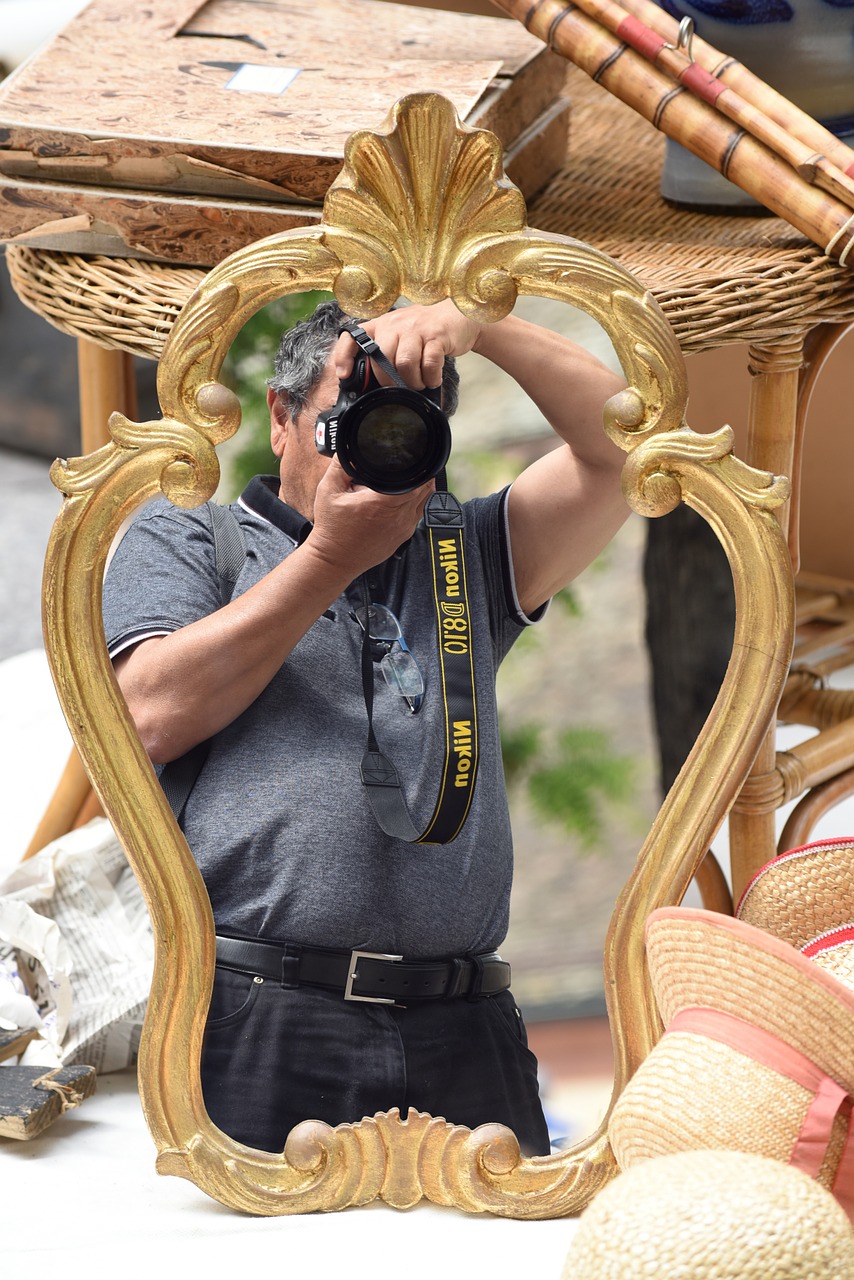 photographer mirror flea market free photo