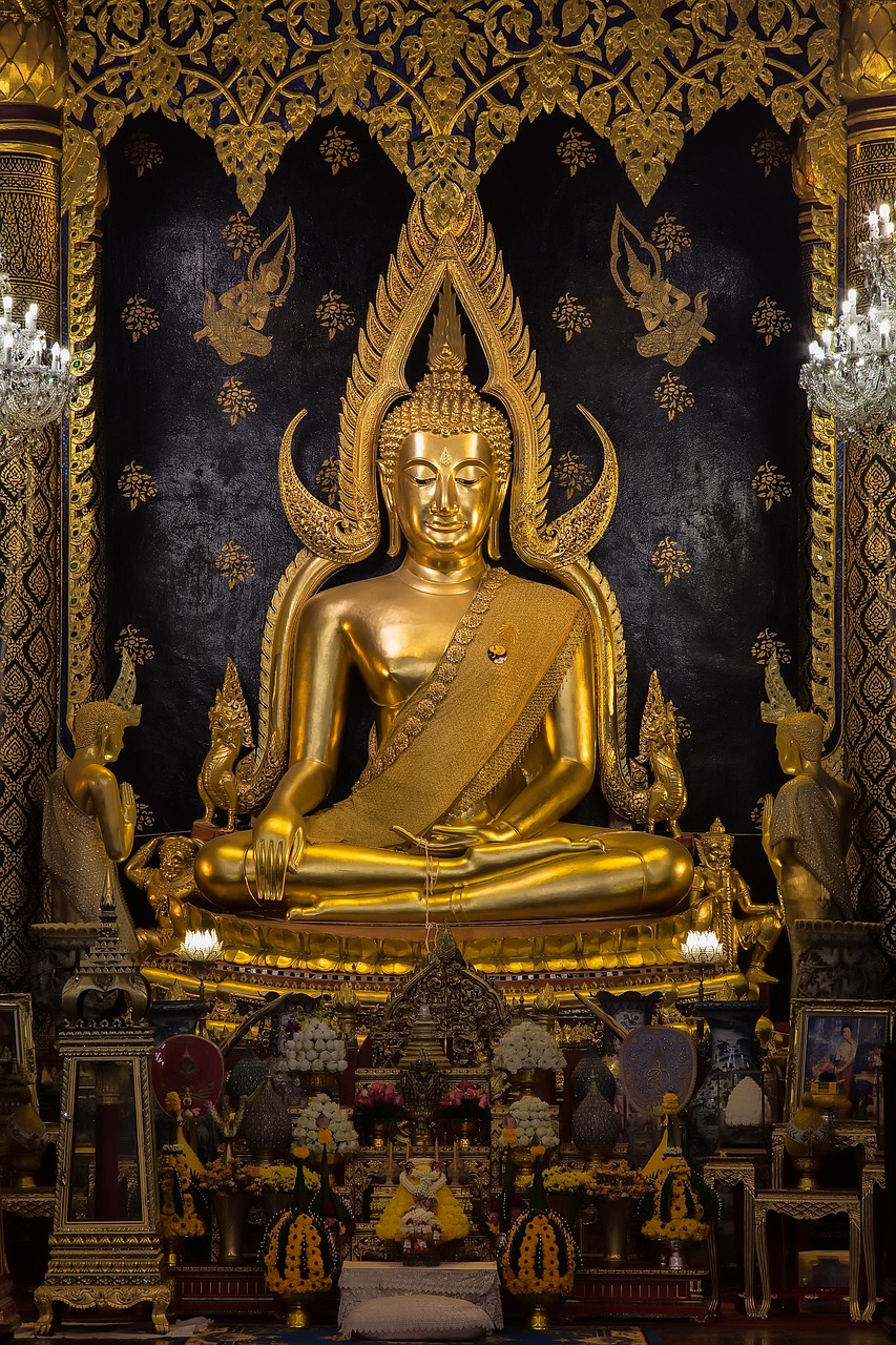 phra buddha chinnarat phitsanulok thailand free photo