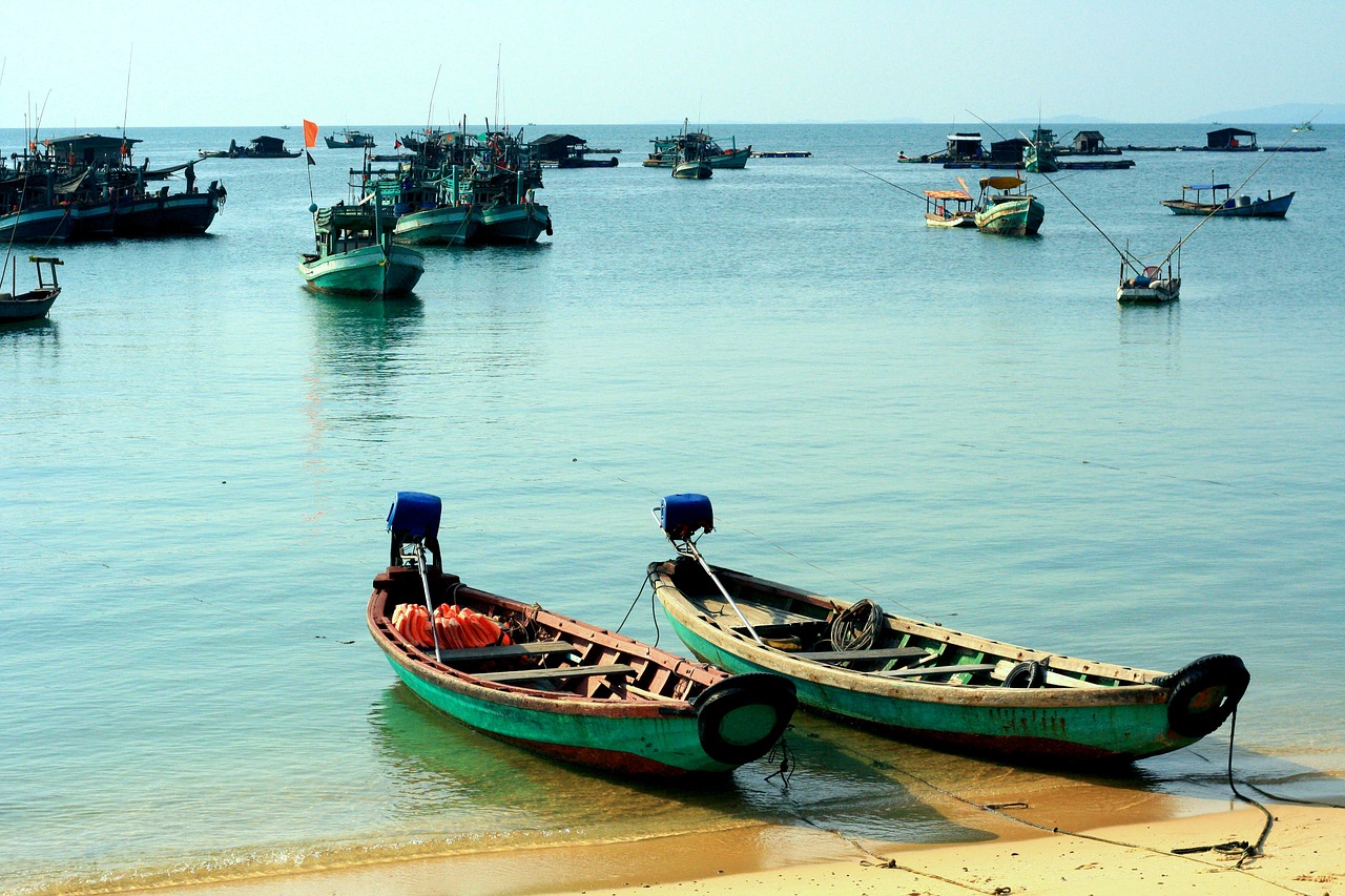 phu quoc vietnam boats free photo